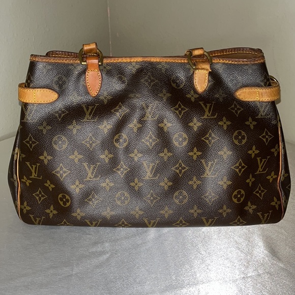 Authentic Louis Vuitton Monogram Canvas Batignolles - Picture 3 of 10